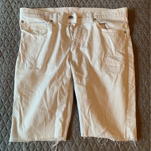 LEVIS White Jean Short Pants
